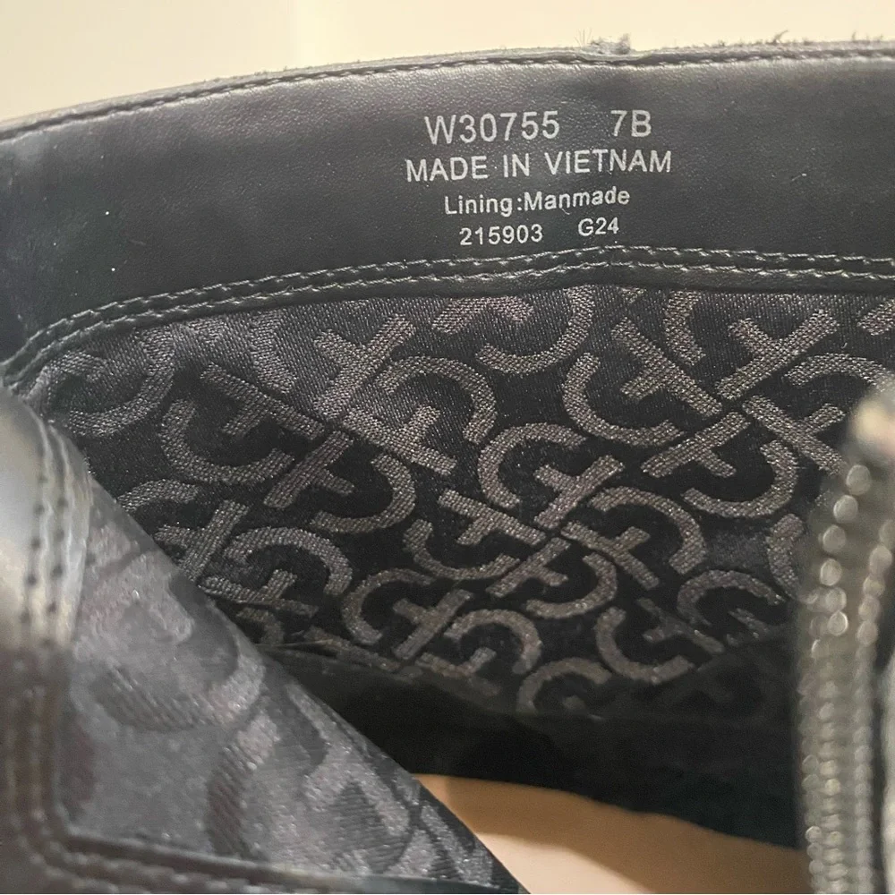 Woman's Boots Cole Haan Gillian Lug Bootie Black Leather Waterproof Size 7 - Picture 8 of 9